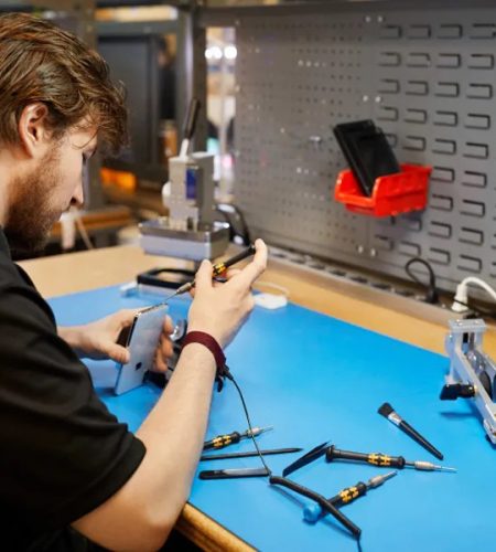 Apple, government officials lend support to federal right to repair law 2023